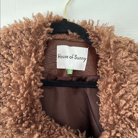 House of Sunny Brown Faux Fur Trimmed Coat size us 6 - Picture 2 of 5